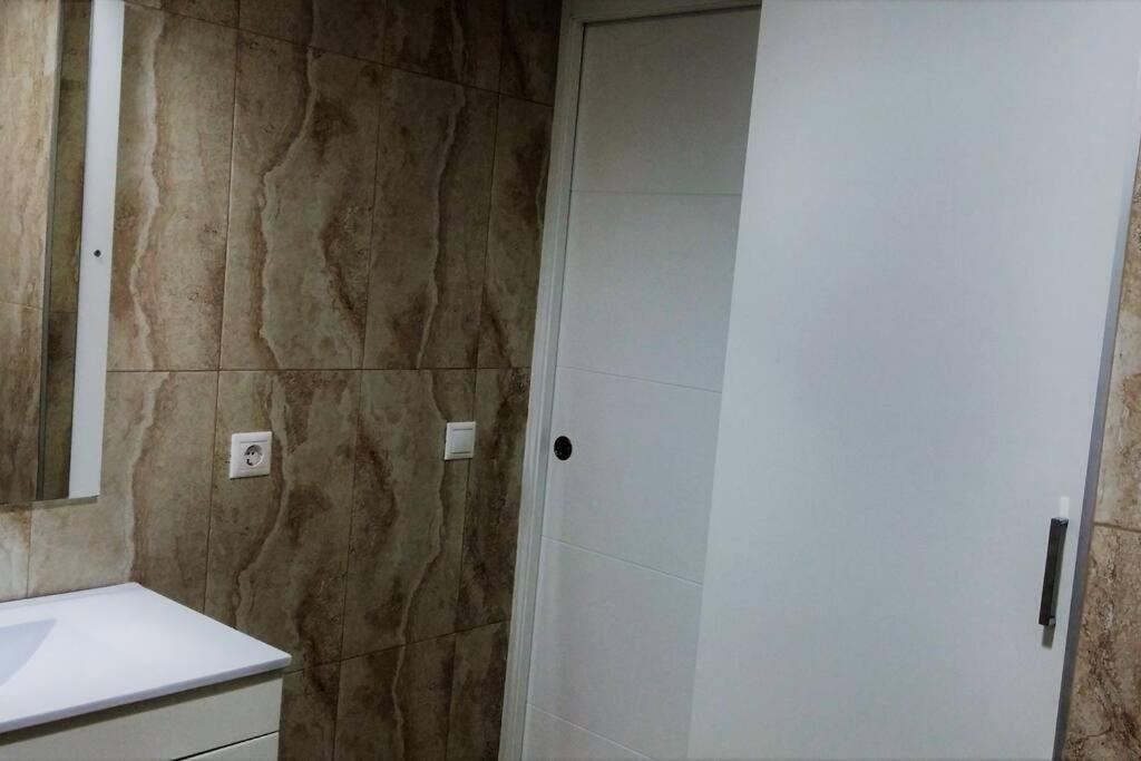 Ferienwohnung Modern Flat At Garbinet With Wifi Alicante Exterior foto