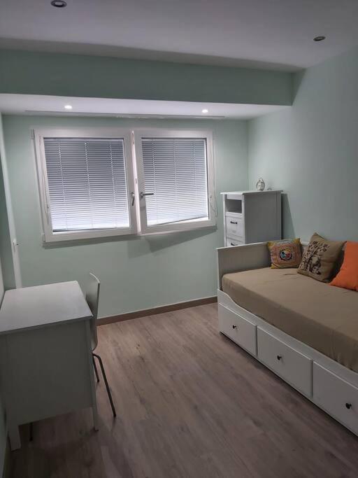 Ferienwohnung Modern Flat At Garbinet With Wifi Alicante Exterior foto