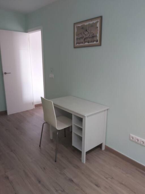 Ferienwohnung Modern Flat At Garbinet With Wifi Alicante Exterior foto